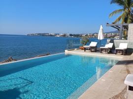 Cozy Beachfront PH Getaway, pet-friendly hotel in Bucerías