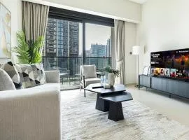 HomesGetaway -Lavish 1BR in ACT One Downtown Dubai