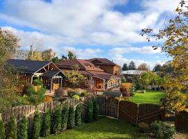 Hotel Bannyi Dvir, готель у місті Узин