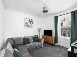 4BR 2Bathroom Central Location Free parking