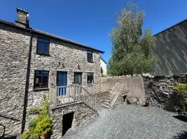 Number Two, Yard 12 Kendal