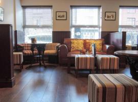 Dalton Inn Hotel, hotel v destinaci Claremorris