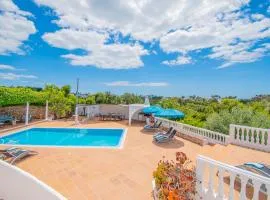 Villa Vale Verde 5 Bedroom Villa, 10 min walk to
