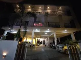 The Mountmist Apartment