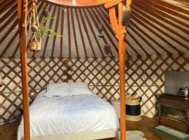 Yourte à la ferme, campsite in Ramonchamp