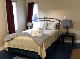 Sluice Box - Affordable, Convenient, and near Mendenhall Glacier- DISCOUNTS ON TOURS!, hotel i Mendenhaven