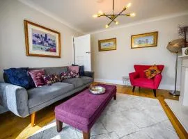 Warrington - Large Beautiful Home - Great Location In South West By StayStaycations