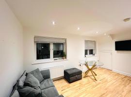 Spacious flat on the High St, hotel in Beckenham