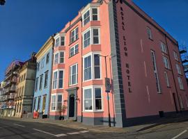Royal Lion Hotel, hotel v destinaci Tenby