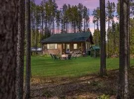 Cozy Coram Cottage