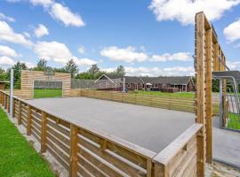 Amazing Home In Idestrup With Sauna, 5-Sterne-Hotel in Marielyst