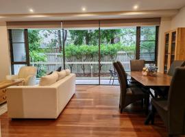 3BR APT in heart of Lindfield, hotel v destinaci Killara