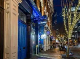 Charming Stay for 4 in Family DT Walk to Broadway