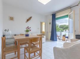 Lido Beach Escape with Balcony x5!, ξενοδοχείο σε Lido di Pomposa