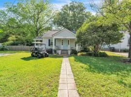 Bungalow off Floyd St in the heart of Covington bungalow