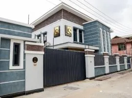 THE KINGSLY la prima casa HOTEL and SUITES