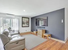 Stay and Play in San Diego Charming Condo!