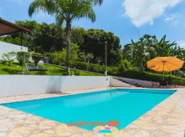 Chácara em Araçariguama com Piscina e Área Gourmet