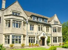 The Hare & Hounds Hotel