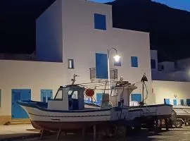 The twins Rooms in Marettimo 2