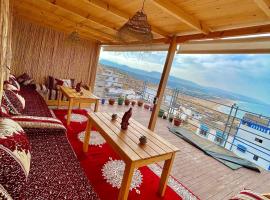 Arinas Surf Hostel, hotel v destinaci Taghazout