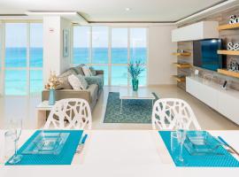 Ocean View Modern Condo & Luxury Amenities、カンクンのホテル