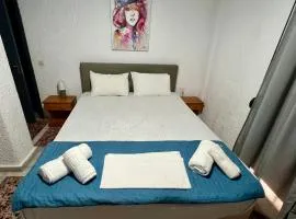 PELEKAN rooms and apartments Athina 34