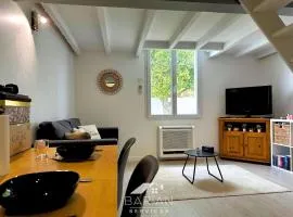 Maisonnette avec climatisation et cour - ménage et linge inclus