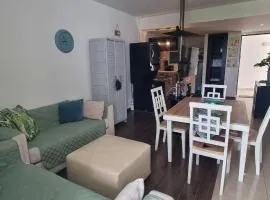 Estudio con vista al jardìn en Town Center Playa Blanca Panama