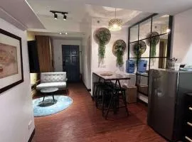 A Cozy Condo in City Centre!