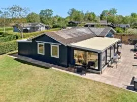 Gorgeous Home In Haderslev With Wifi