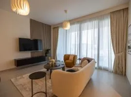 Luxury 3BR plus Storage in Forte Downtown