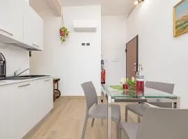 A10 Arcobaleno ACCOGLIENTE MONOLOCALE Rho-Fiera -Como lago - MXP