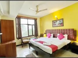 HOTEL THE SURYA # BEACH Near Sea Beach & Jagannath Tempe - Restaurant- Lift and Parking Facilities - Fully Air Conditioning Room - Best Hotel In Puri