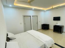 HOTEL SHREE ji INN, hotell sihtkohas Kotah City lennujaama Kota Airport - KTU lähedal