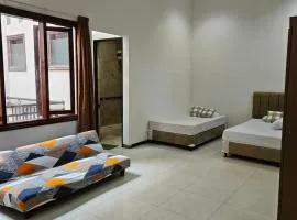 Grand Valora Anggrek Family Room
