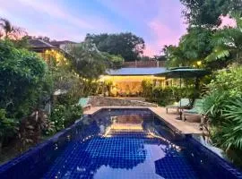 Beautiful garden 3 bedroom villa close to beach