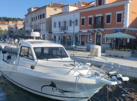 Apartments Petra 23: Mali Lošinj şehrinde bir otel