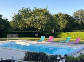 'Maison M' chambres d'hôtes, viešbutis mieste Surin