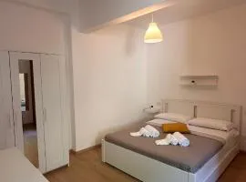 Peonia - Le Grotte Rooms And Apartments