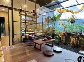 Con Son Island Hotel