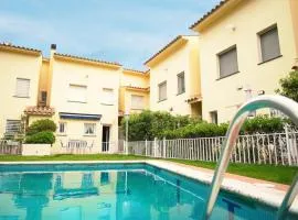 Villa Nuria by HR COSTABRAVA