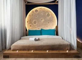 The Moon - Poiana Brasov