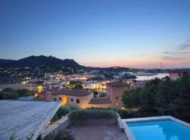 Villa Ambasciatori with private pool and view
