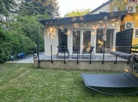Szigligeti Strand Apartman, hotel v destinaci Szigliget