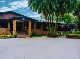 Casa Mia Lodge & Restaurant