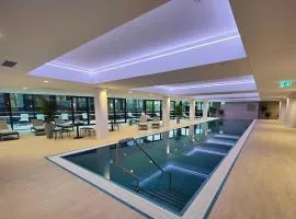 Brand new apartment close to hospital with POOL GYM in Woden center