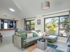 Spearhead on Lake Accommodation-5A, barrierefreies Hotel in Marina da Gama