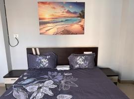 2BHK Simple Living 405, hotel in Patna