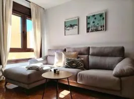 Paseo de Almería Suites en pleno centro de Almería, 2 Hab
